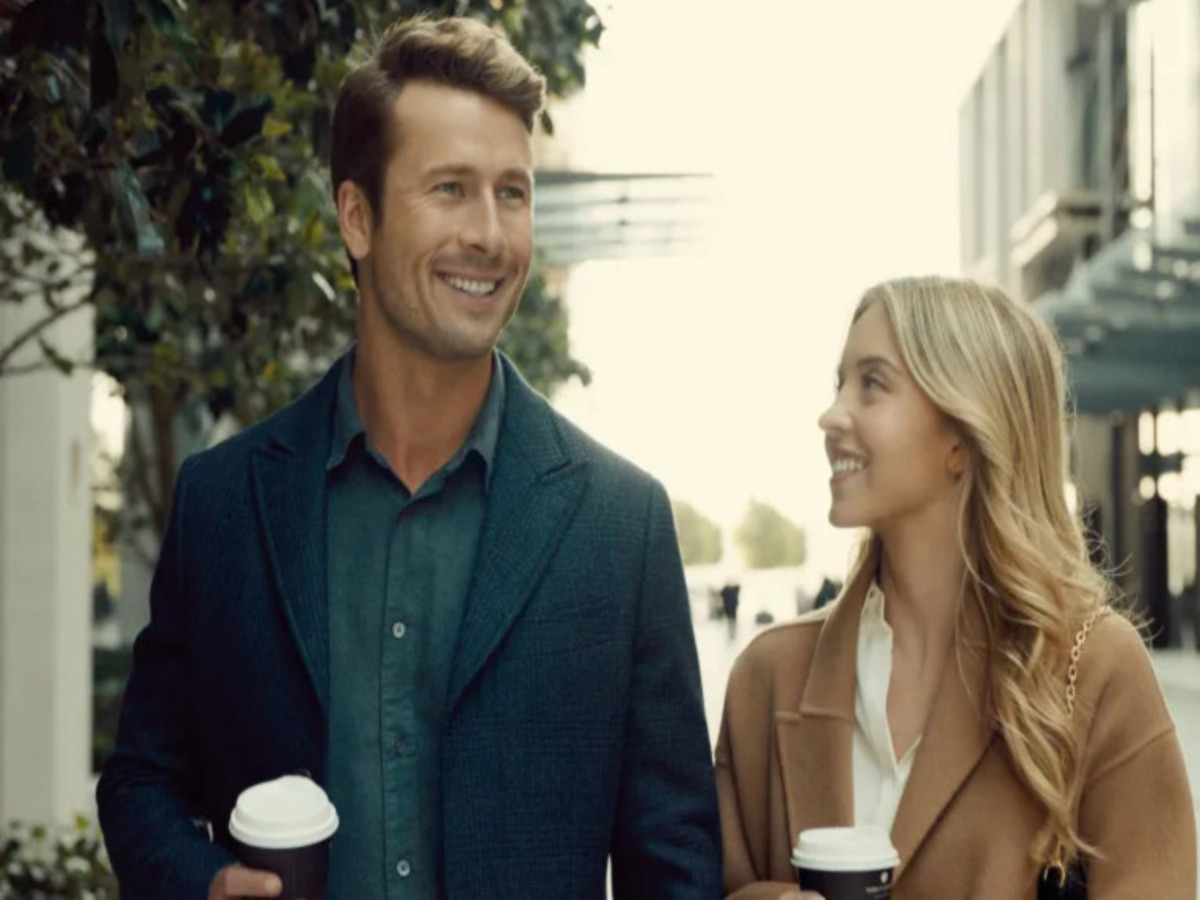 Imagem colorida de protagonistas do filme Todos Menos Você