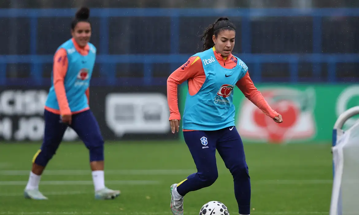 54869839872_afb3219beb_o (1) Angelina no treino da Seleção Brasileira Feminina