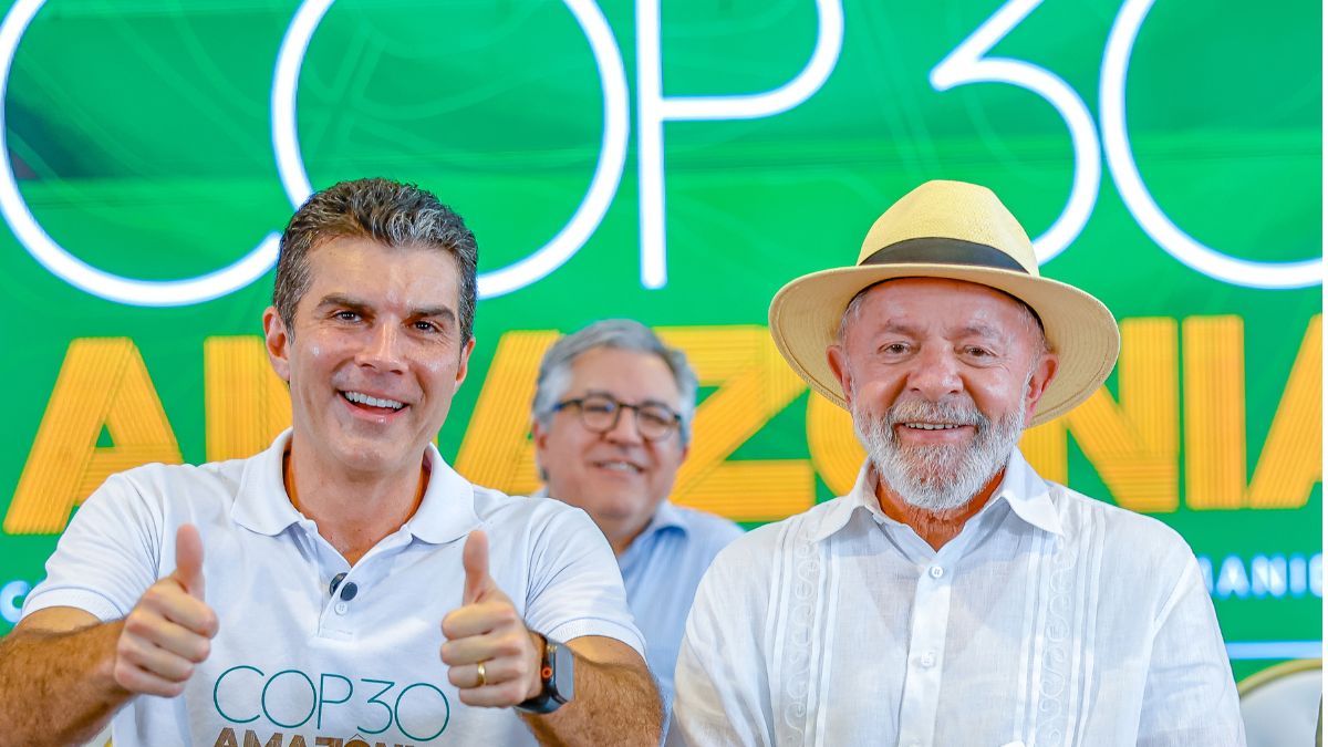 Lula e Helder Barbalho Presidente da República, Luiz Inácio Lula da Silva acompanhado do governador do Pará Helder Barbalho, durante Cerimônia de divulgação dos investimentos do Governo Federal para a COP30 e seu legado, realizado no Mercado São Brás.