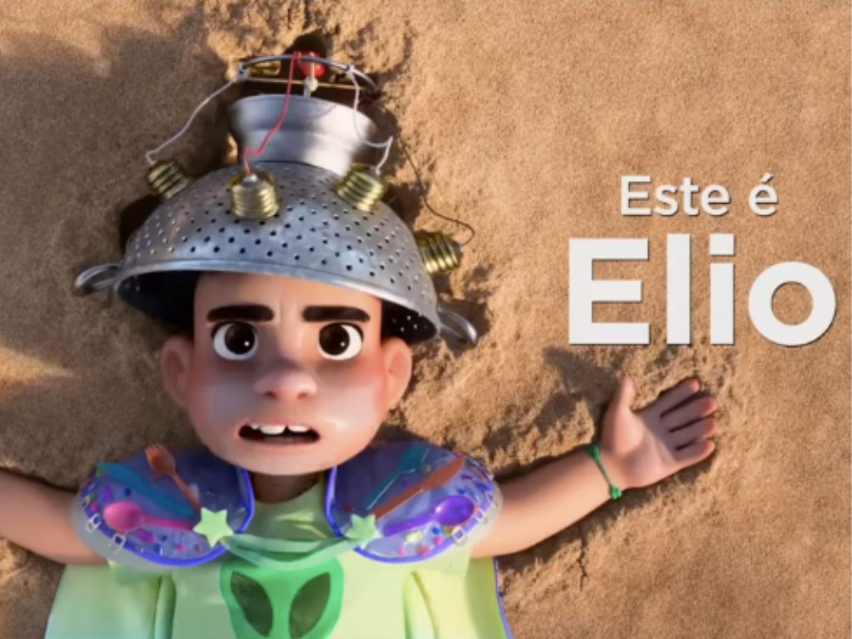 filme-pixar-disney-elio a imagem mostra um personagem de desenho da disney pixar, Elio