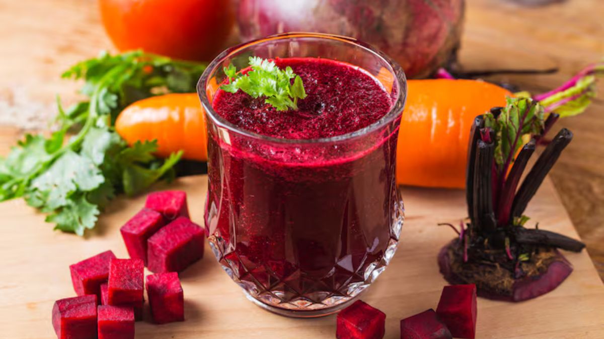 Copo de suco de beterraba