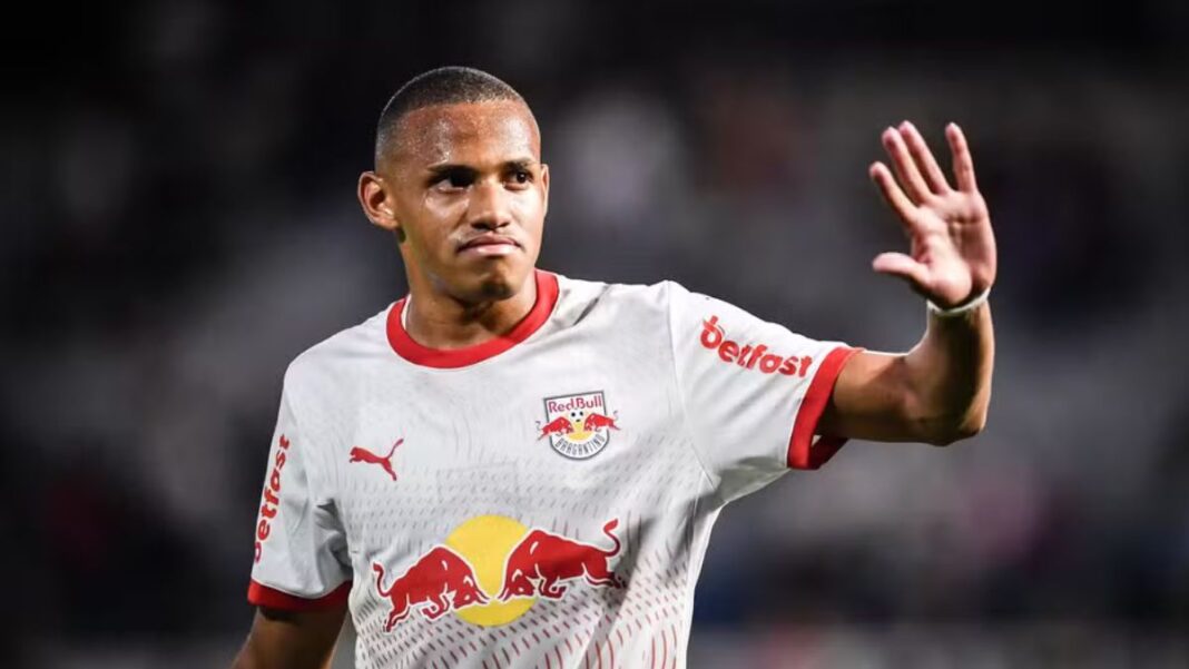 Atleta Jhon Jhon, do RB Bragantino