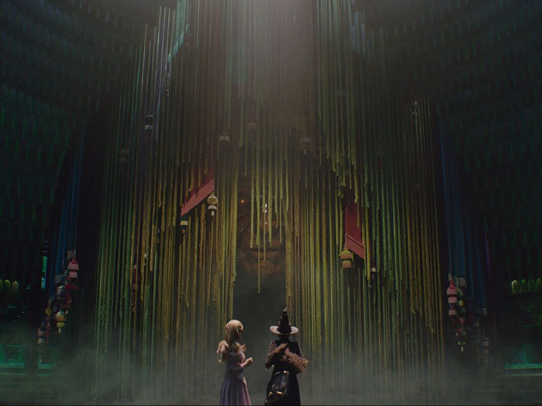 Glinda e Elphaba em cena de Wicked parte 1